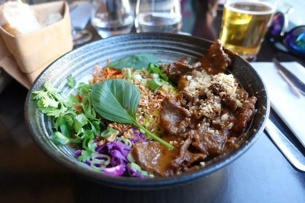 Bowl Boeuf Boeuf Sauté Aux Épices
